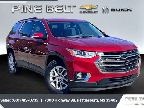 Certified 2020 Chevrolet Traverse LT image 1