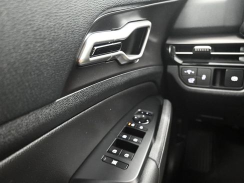 New 2026 Kia Sportage EX FWD image 27