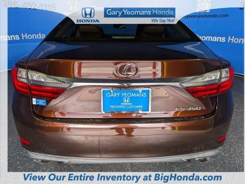Used 2016 Lexus ES 350 w/ Premium Package w/Wood Trim FWD image 5