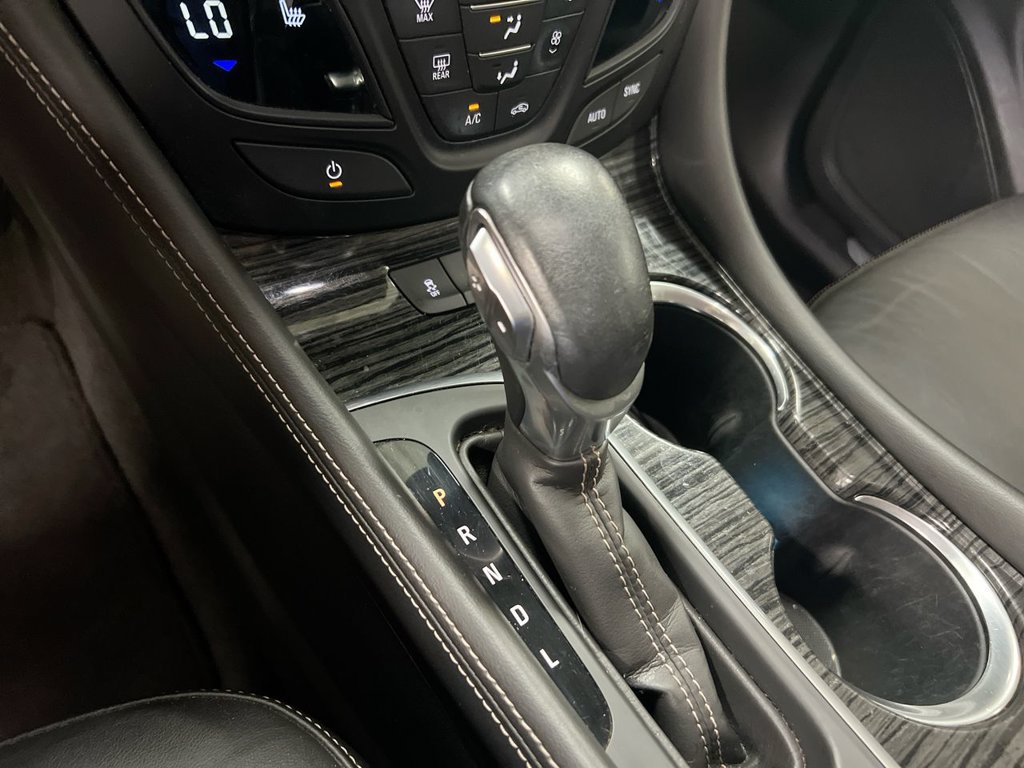 Used 2017 Buick Envision Essence FWD image 17