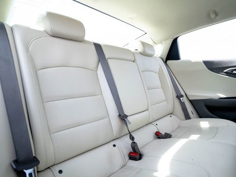 Used 2024 Chevrolet Malibu LT image 29