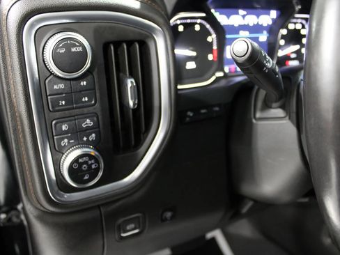 Used 2022 GMC Sierra 2500 AT4 w/ AT4 Premium Plus Package AWD/4WD image 35