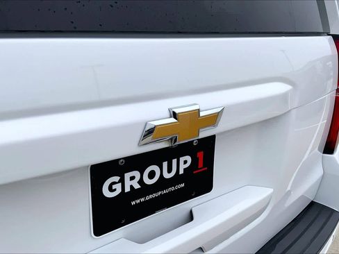 Used 2020 Chevrolet Suburban LT image 31