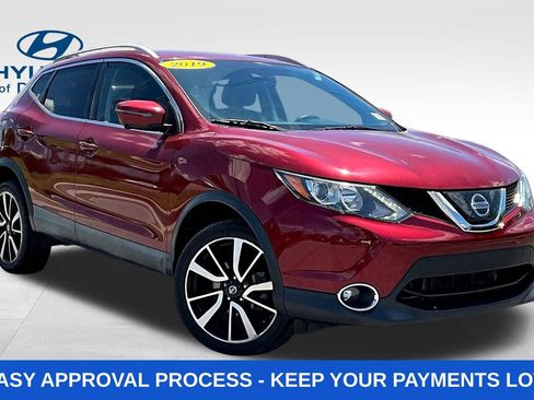 Used 2019 Nissan Rogue Sport SL FWD image 3
