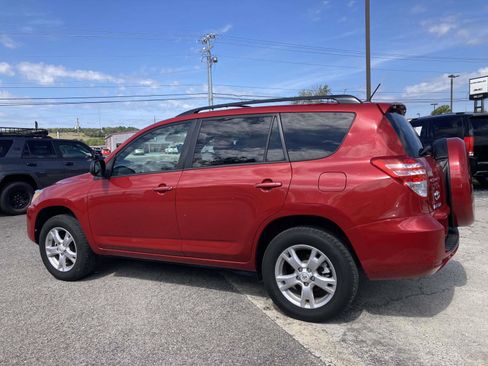 Used 2012 Toyota RAV4 FWD image 4