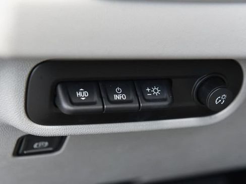 Used 2022 GMC Terrain SLT w/ Tech Package FWD image 12