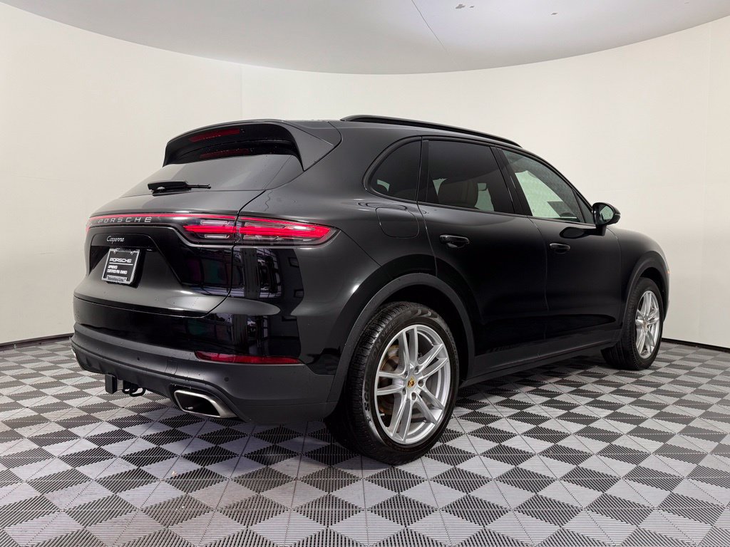 Certified 2023 Porsche Cayenne AWD/4WD image 7