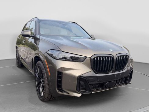 Used 2026 BMW X5 xDrive40i w/ M Sport Package AWD/4WD image 7