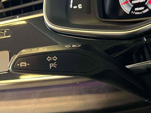 Used 2023 Audi Q8 Premium Plus w/ Premium Plus Package image 23