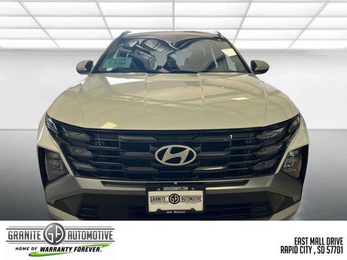 Used 2025 Hyundai Tucson SEL FWD image 9