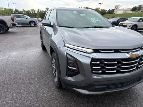 Used 2026 Chevrolet Equinox LT AWD/4WD image 7