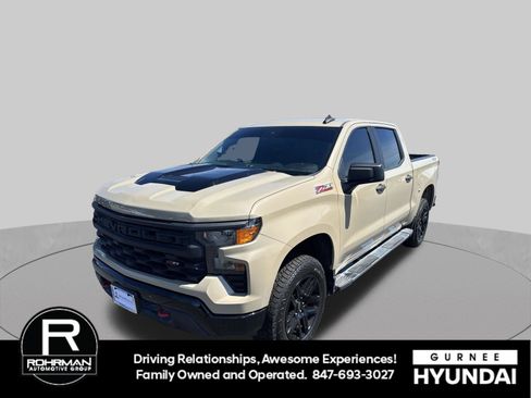 Used 2022 Chevrolet Silverado 1500 Custom Trail Boss AWD/4WD image 4
