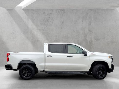 Used 2021 Chevrolet Silverado 1500 LT Trail Boss w/ Convenience Package II AWD/4WD image 3