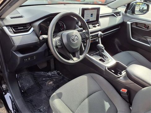 Used 2024 Toyota RAV4 LE image 4