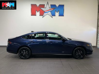 New 2025 Honda Accord SE