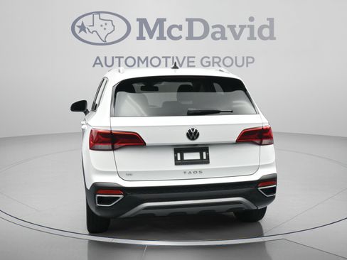 Used 2023 Volkswagen Taos SE FWD image 7
