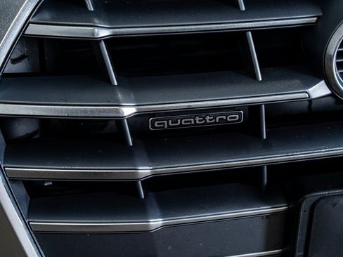 Used 2019 Audi Q5 2.0T Premium image 17