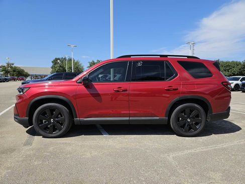 New 2025 Honda Pilot Black Edition image 4