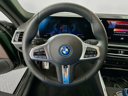 Certified 2023 BMW i4 eDrive40 w/ M Sport Package image 11