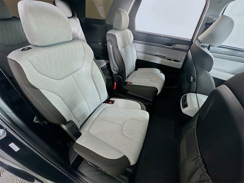 Used 2021 Hyundai Palisade SEL w/ Convenience Package image 12