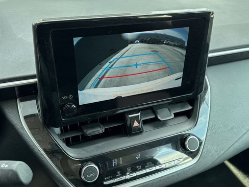 Used 2024 Toyota Corolla LE image 12