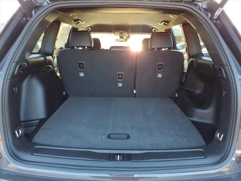 New 2025 Jeep Grand Cherokee Limited image 15