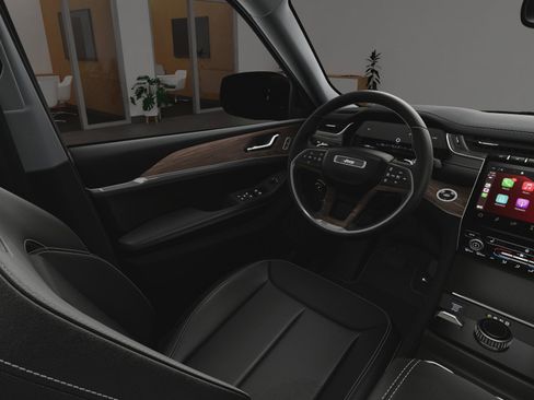 New 2025 Jeep Grand Cherokee L Limited w/ Black Appearance Package image 28