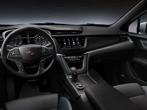 New 2025 Cadillac XT5 Luxury image 27