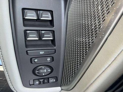 Used 2024 Acura MDX SH-AWD w/ Technology Package image 8