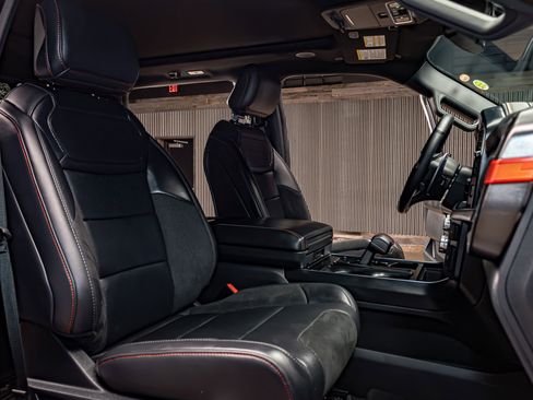 Used 2025 Ford F150 Raptor image 27