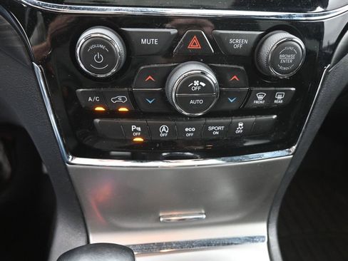 Used 2020 Jeep Grand Cherokee Altitude image 9