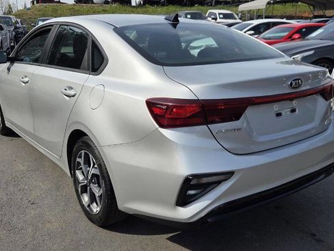 Used 2021 Kia Forte LXS image 8