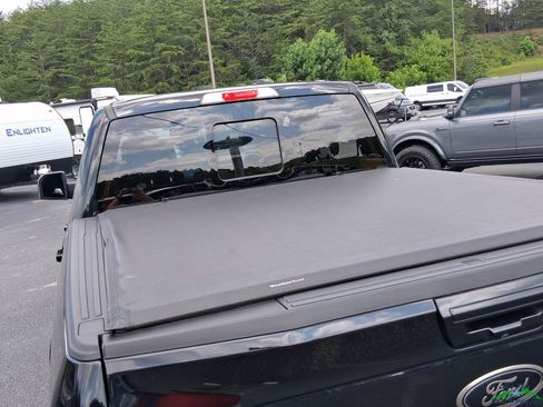 Used 2020 Ford F150 Lariat w/ Equipment Group 502A Luxury AWD/4WD image 15