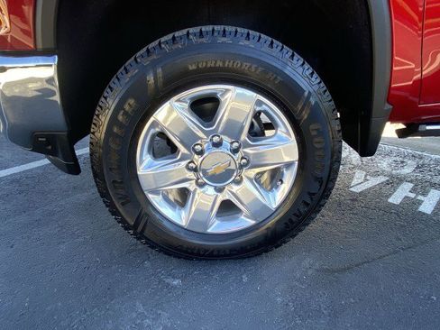 Used 2022 Chevrolet Silverado 2500 LTZ w/ LTZ Premium Package image 33