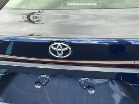 Used 2020 Toyota Corolla LE image 25