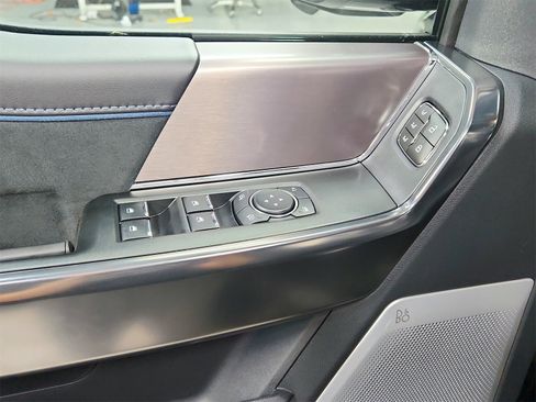 New 2025 Ford F150 Platinum w/ Equipment Group 702A High image 35