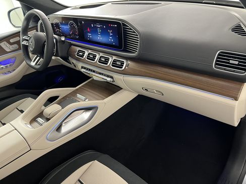 New 2026 Mercedes-Benz GLE 63 AMG S image 26