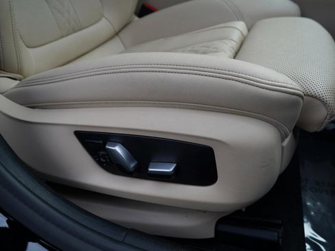 Used 2021 BMW 530i xDrive 530i xDrive Sedan w/ Convenience Package image 68