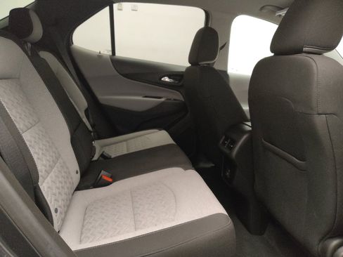 Used 2022 Chevrolet Equinox LT image 19