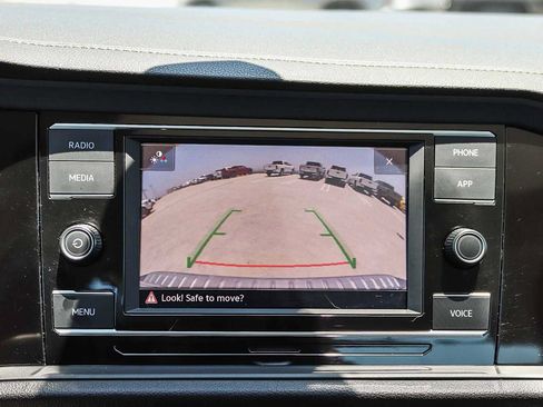 Used 2023 Volkswagen Jetta SE w/ Panoramic Sunroof Package FWD image 25