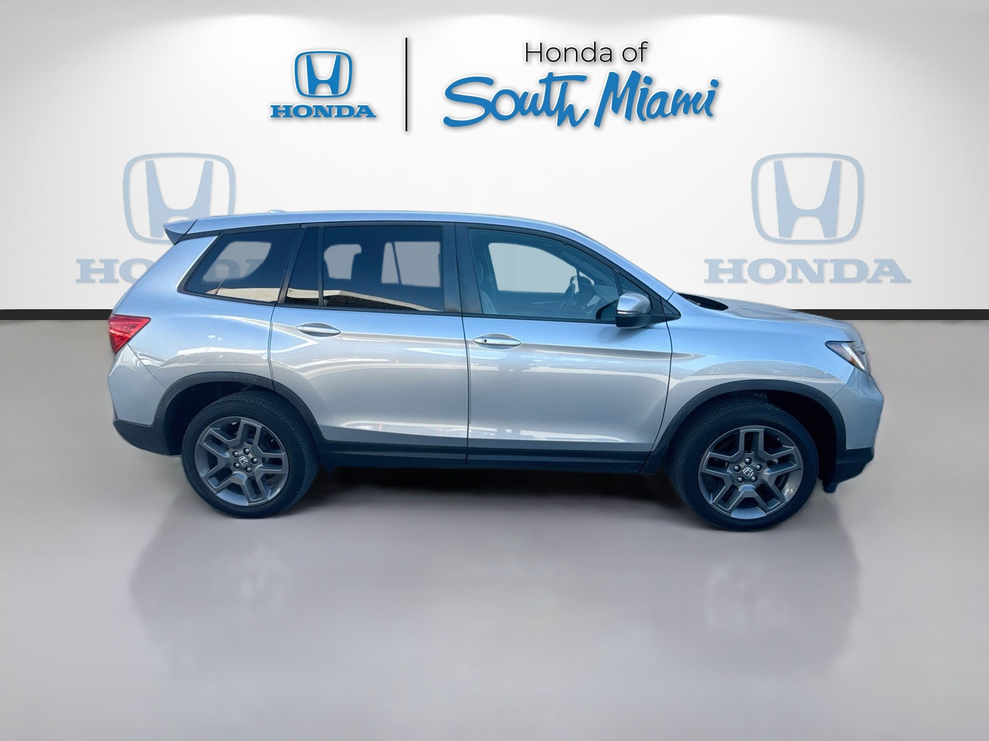 Certified 2023 Honda Passport EX-L image 8