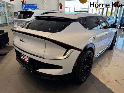 New 2025 Kia EV6 Wind image 4