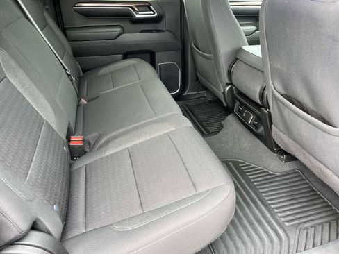 Used 2023 Chevrolet Silverado 1500 LT AWD/4WD image 20