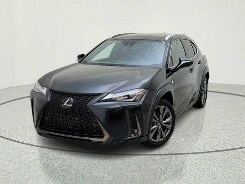 Used 2019 Lexus UX 200 F Sport w/ F Sport Premium Package FWD image 3