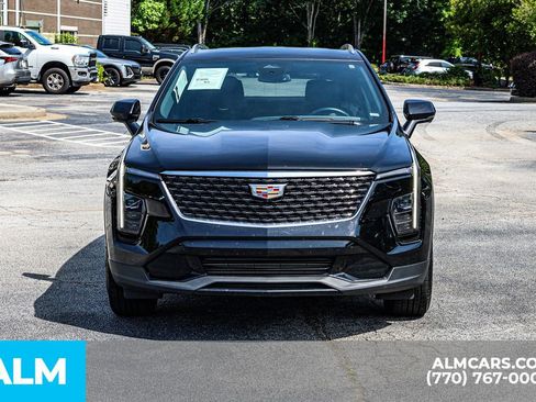Used 2025 Cadillac XT4 Premium Luxury FWD image 11