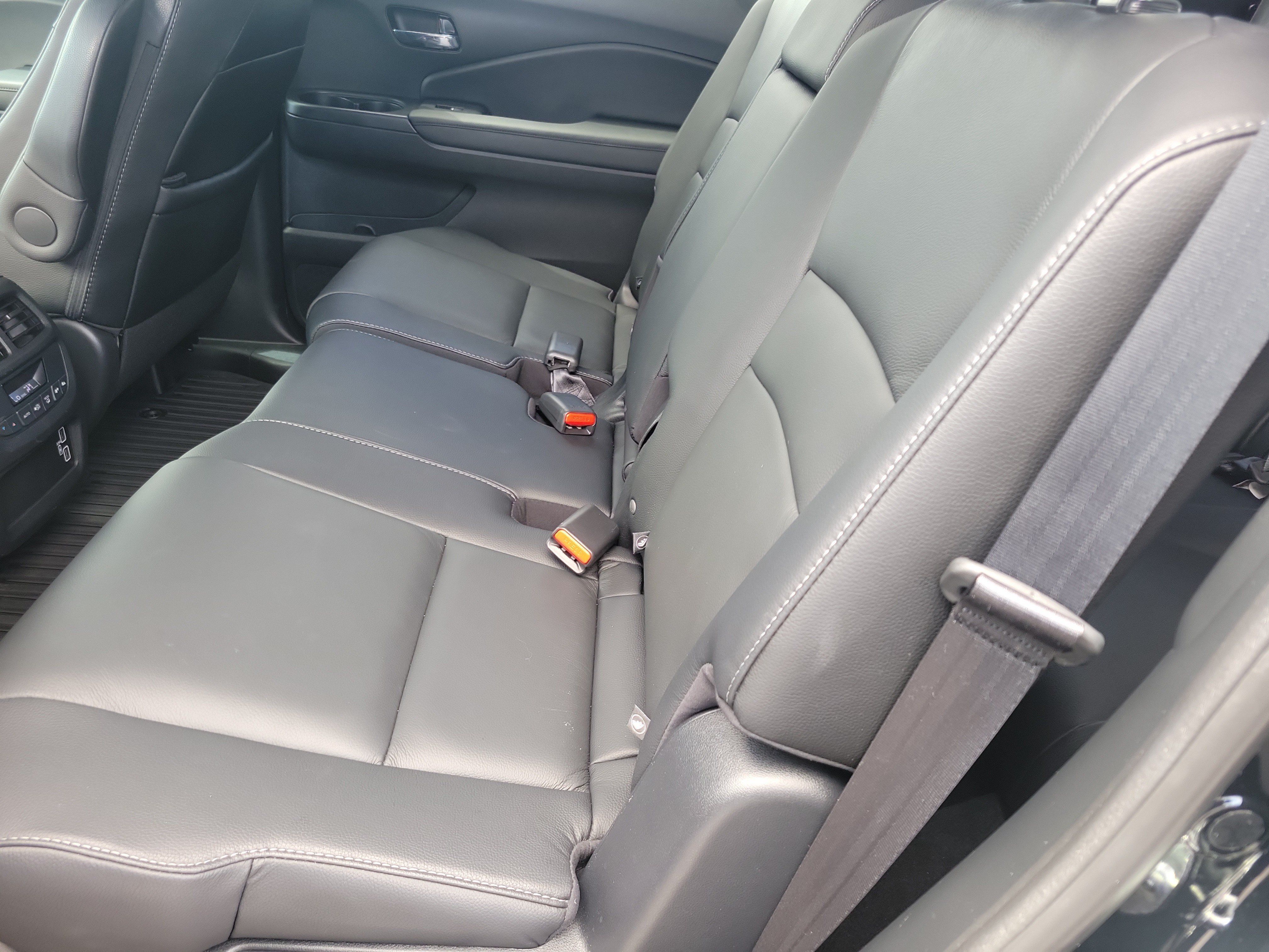 Used 2022 Honda Pilot Special Edition image 12