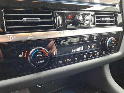 New 2026 Nissan Pathfinder SL image 12