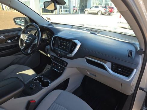 Used 2018 GMC Terrain SLE image 31