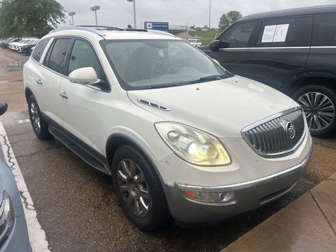Used 2011 Buick Enclave CXL FWD image 5