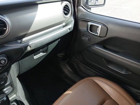 Used 2020 Jeep Gladiator Rubicon image 45